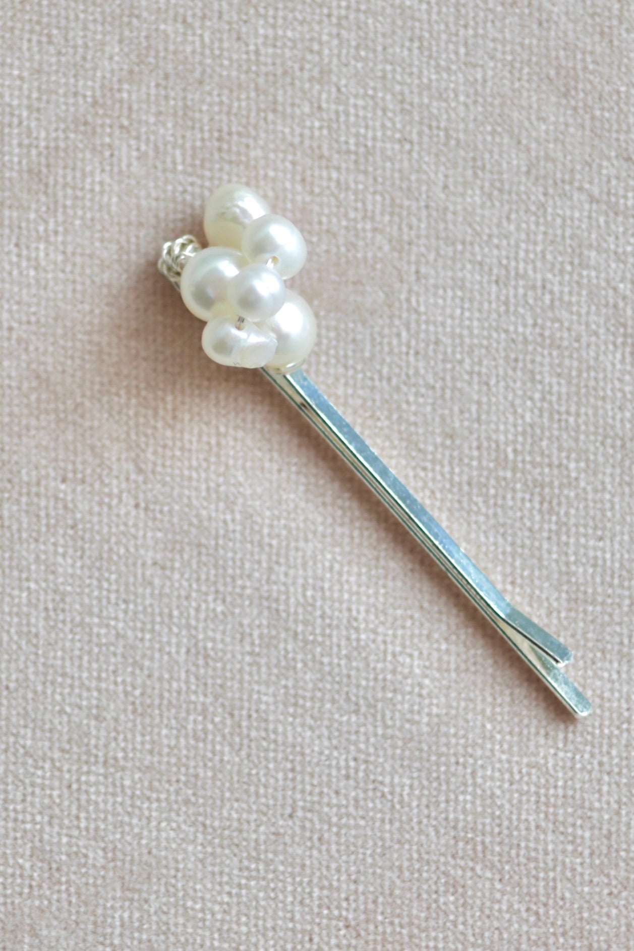 Pearl hair brooch for wedding