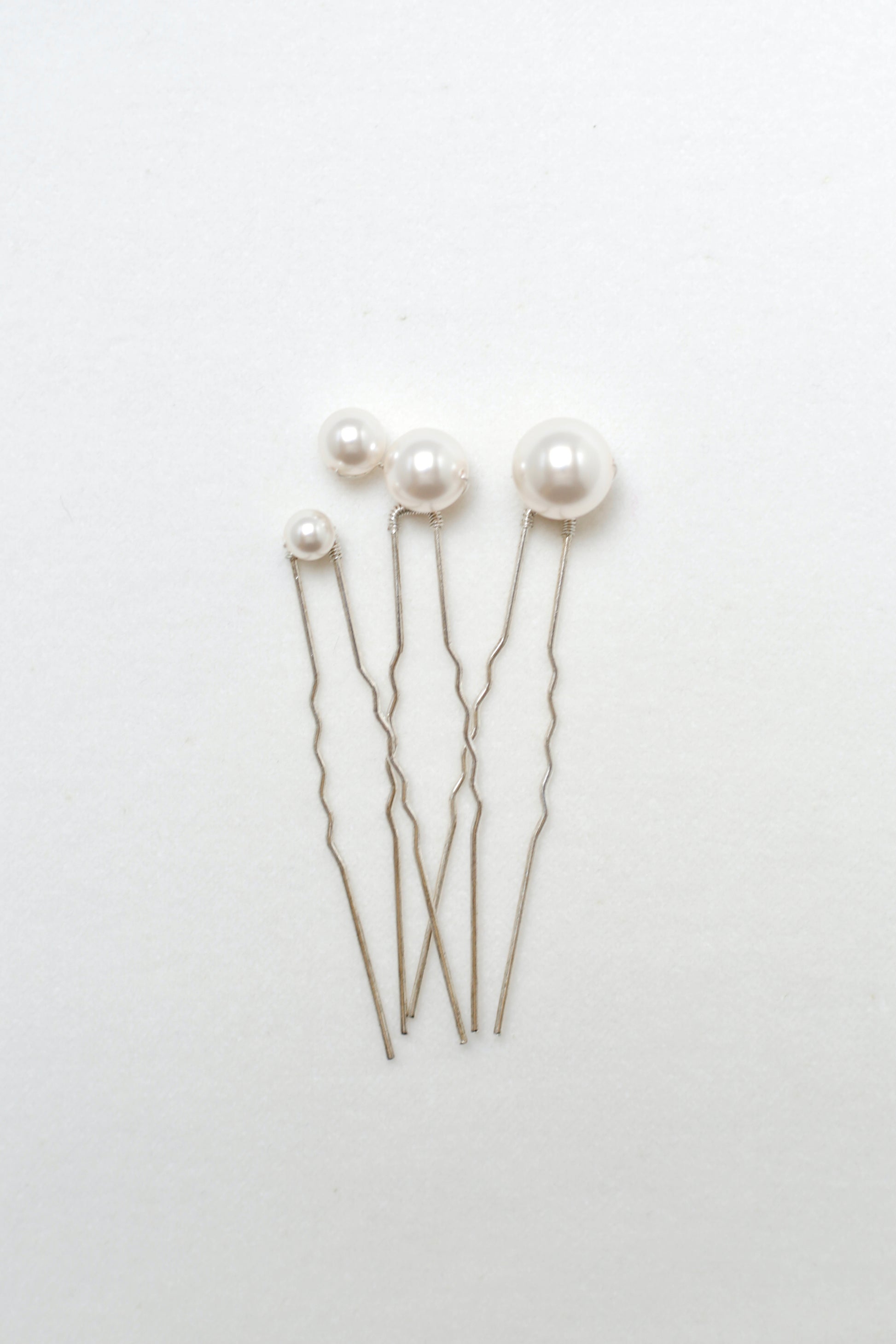 Wedding headwear with Swarovski pearls