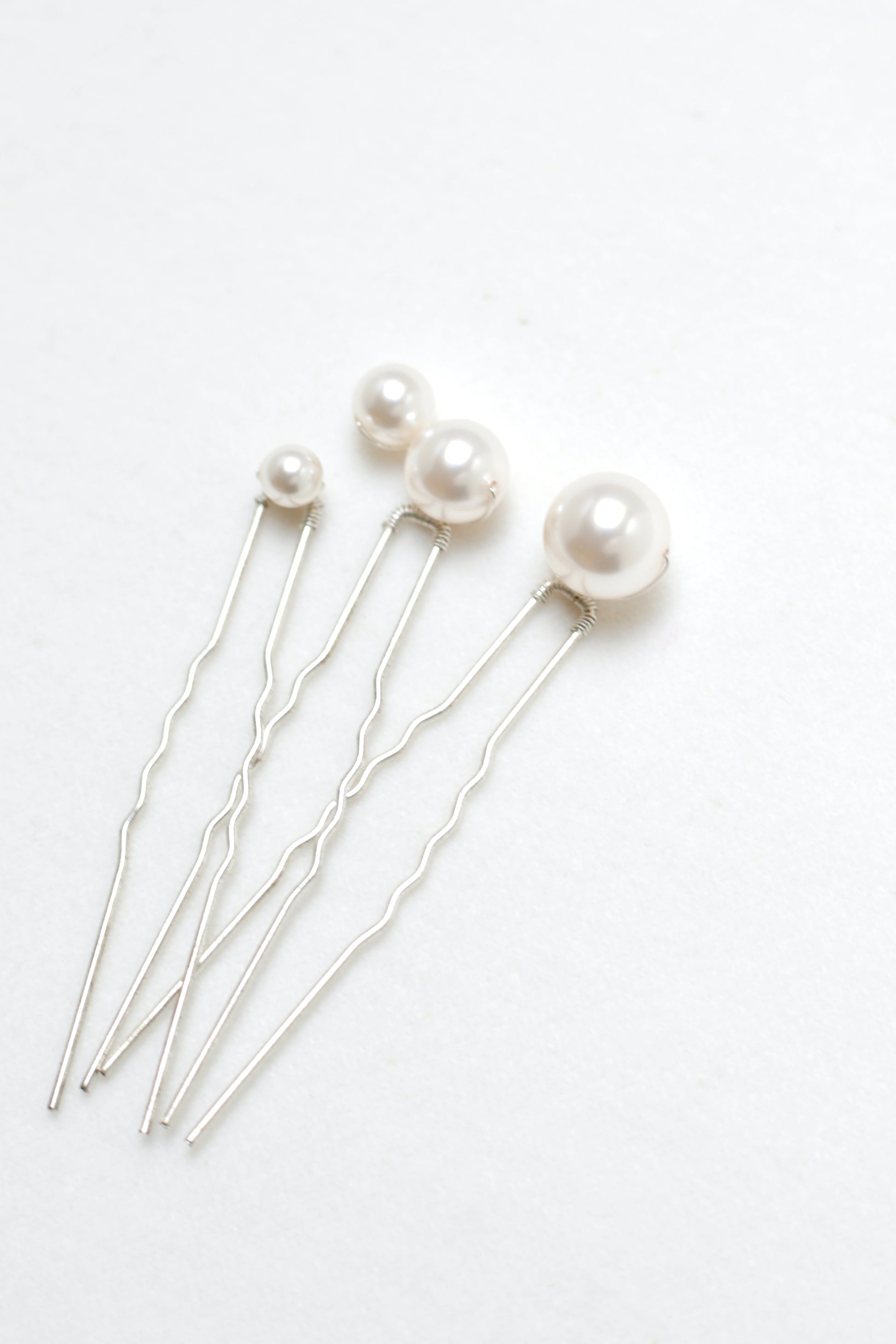 Bridal hair accessories for wedding hairstyle
