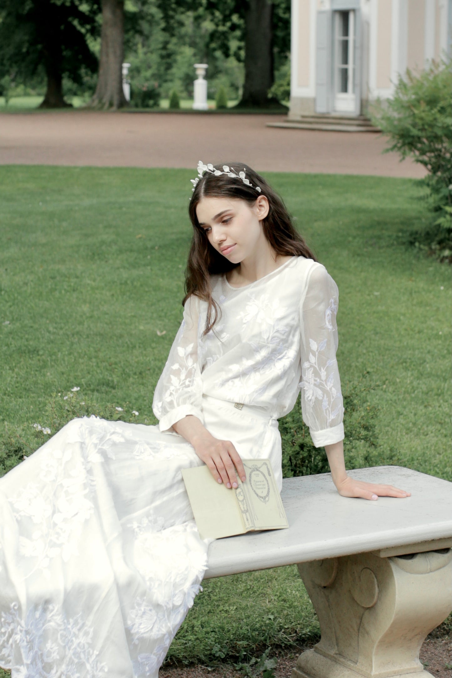 Classic wedding hair piece for fine art bride