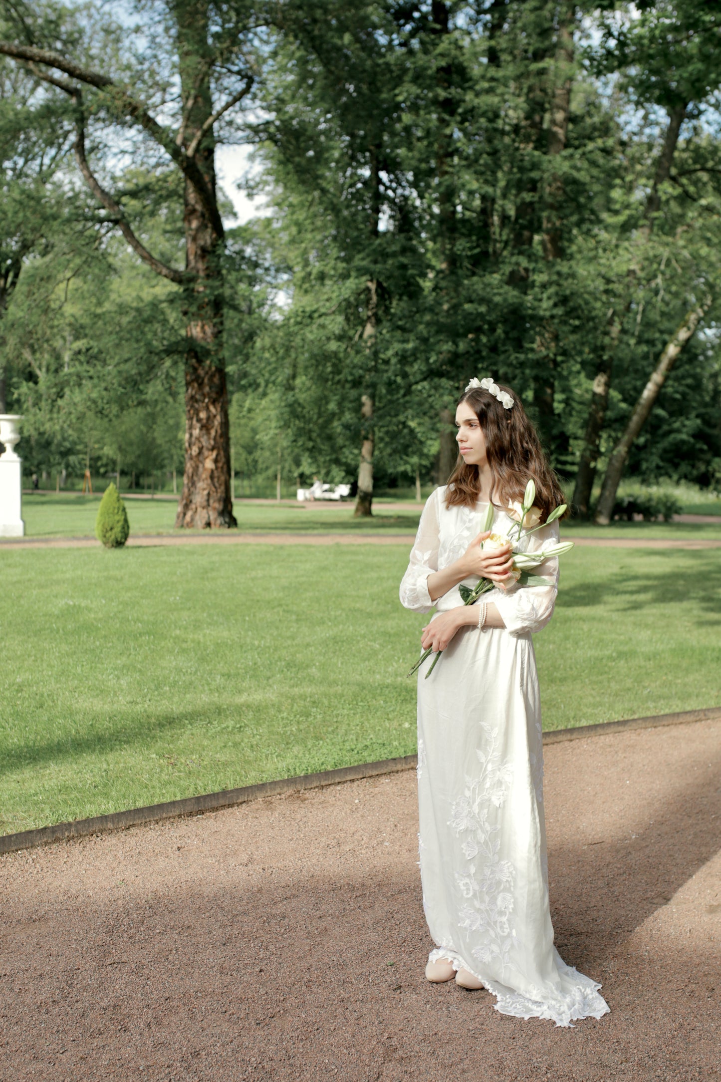 Elegant headband for wedding in classic style