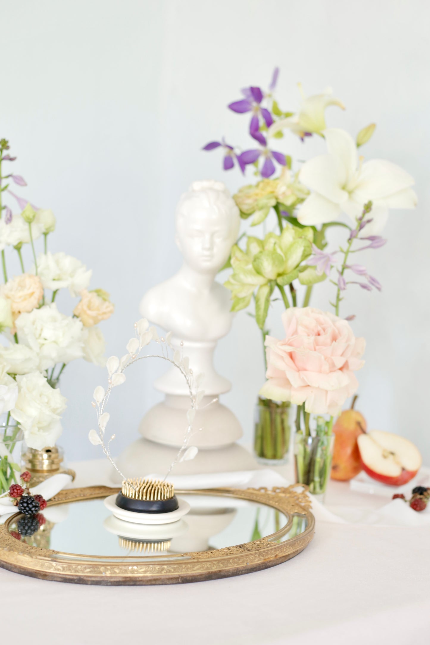 Bridal hair accessories for wedding hairstyle