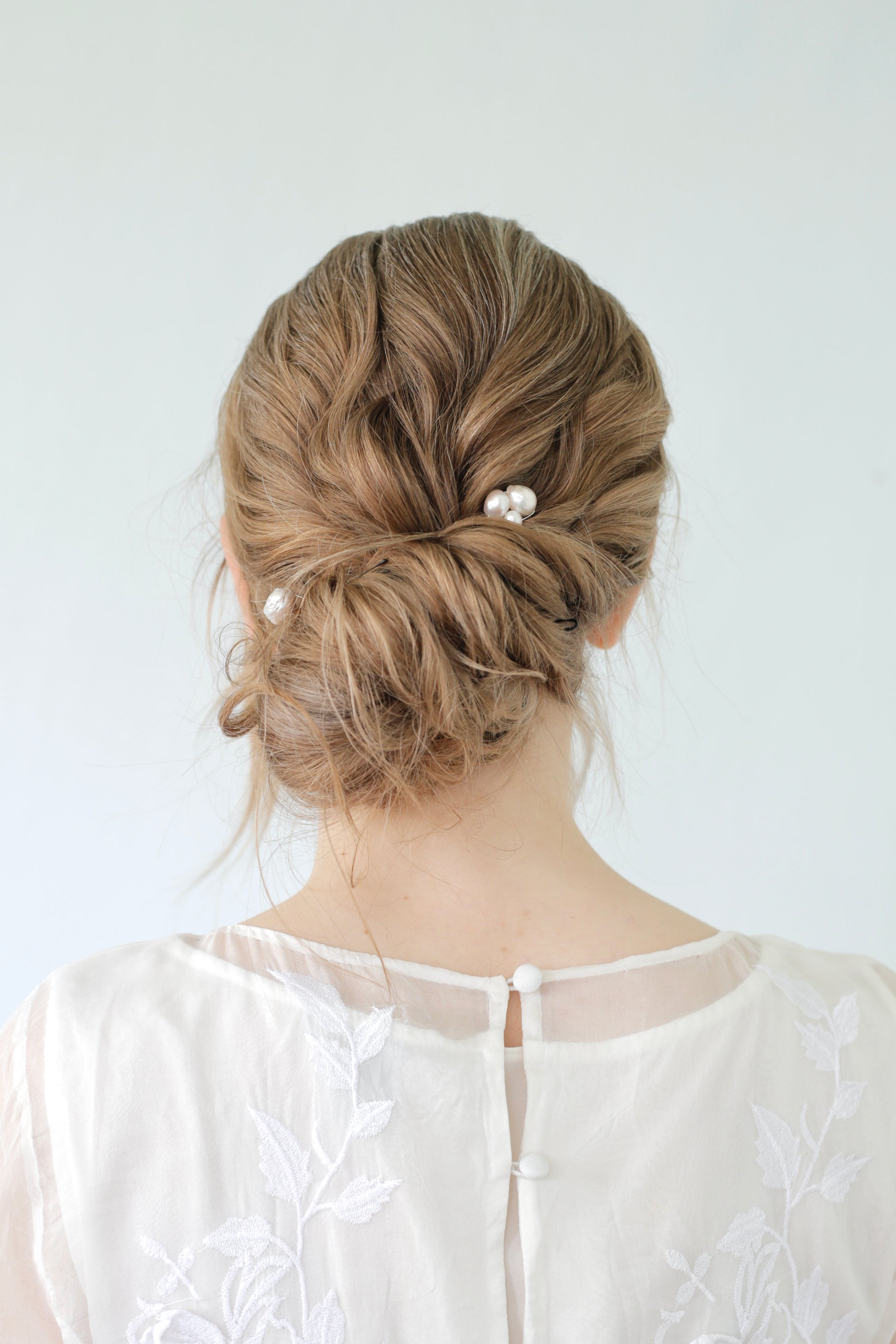 Pearl hair pins for wedding hair style
