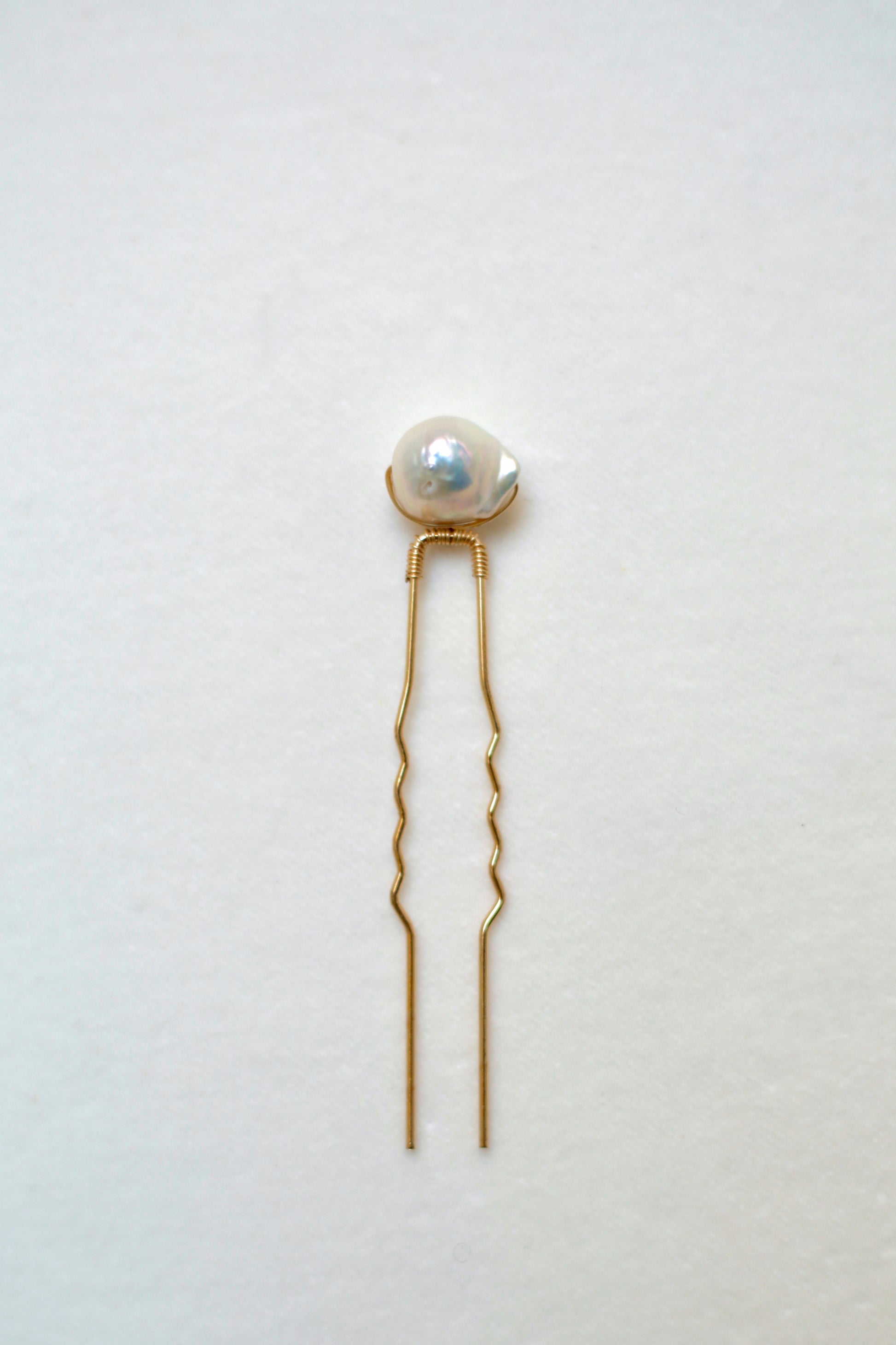 Wedding headpiece with natural pearls