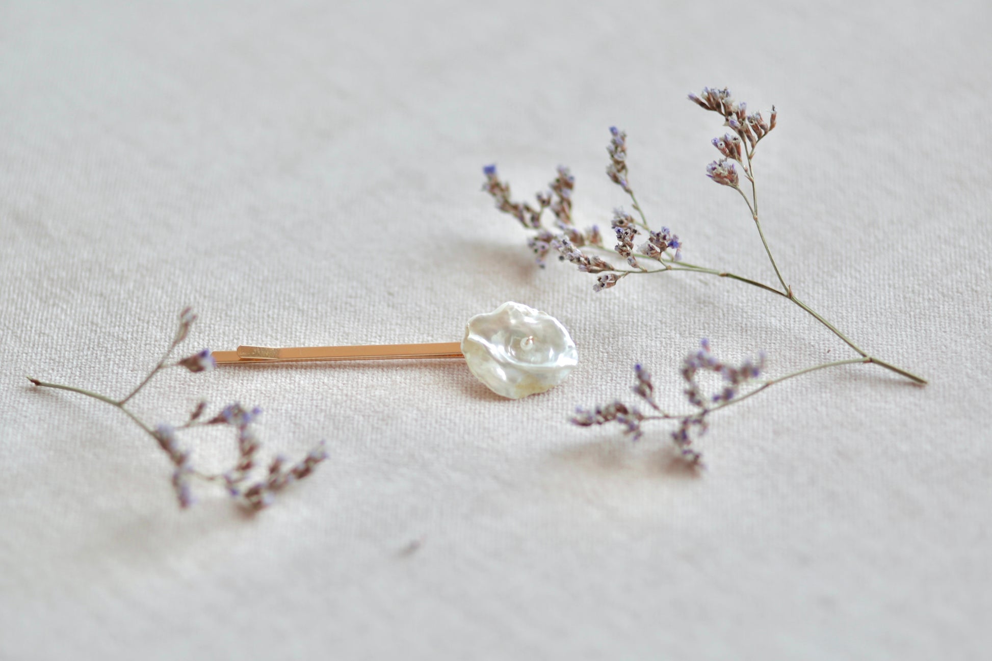 Wedding headwear with pearls